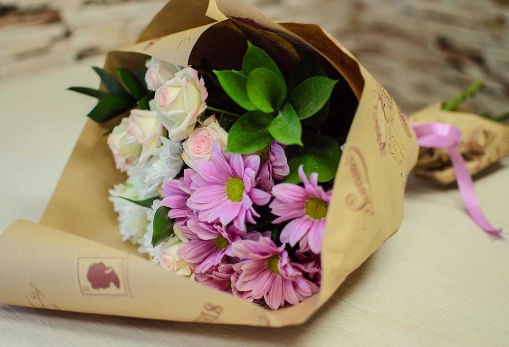 Букет цветов из: Розы и Хризантемы в Белице