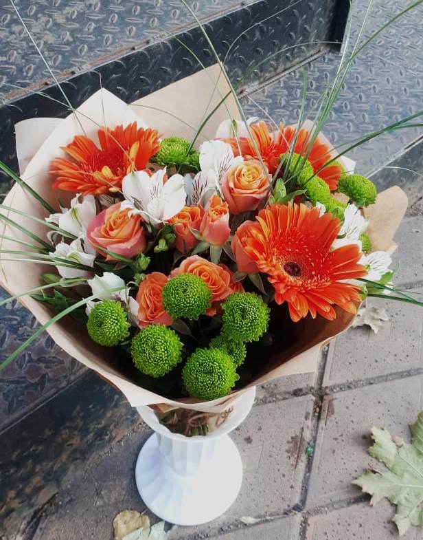 Букет цветов из: Герберы, Хризантемы, Альстромерии и Розы в Белице