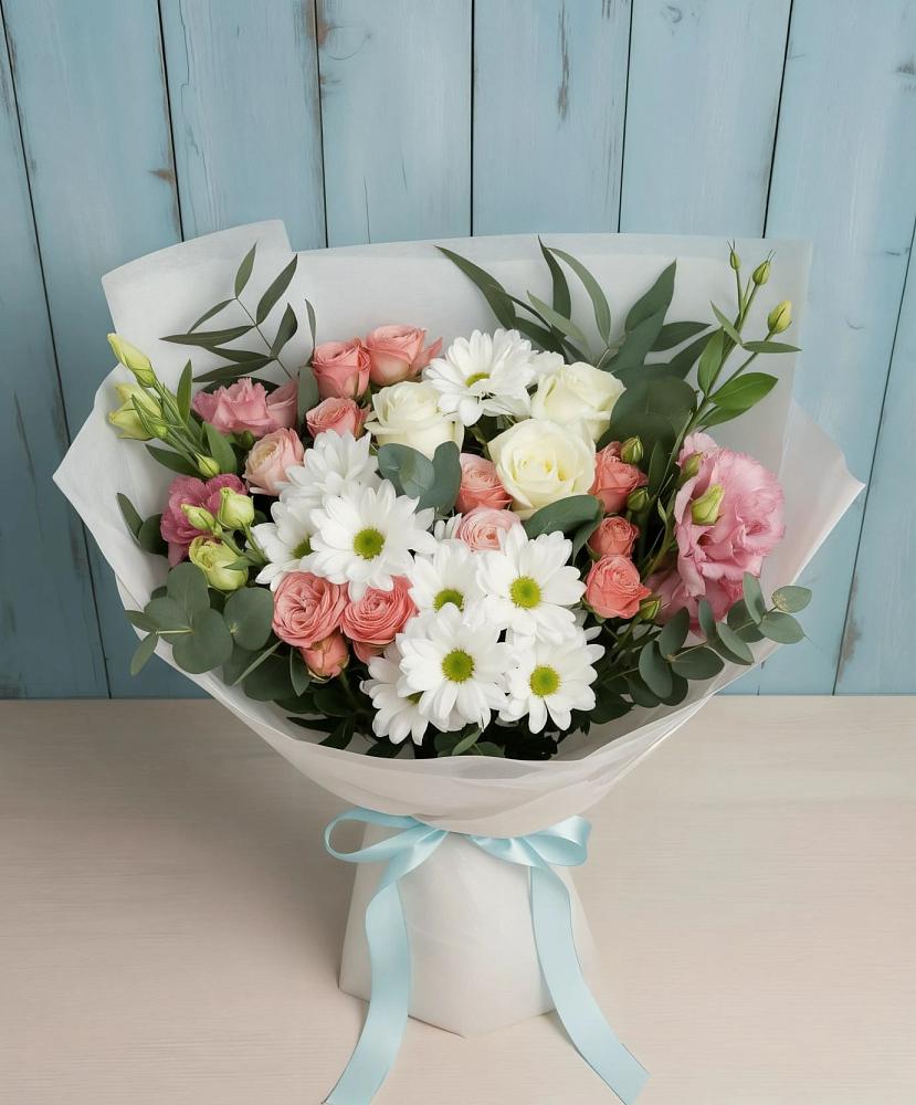 Букет цветов из: Розы, Лизиантусы и Хризантемы в Белице