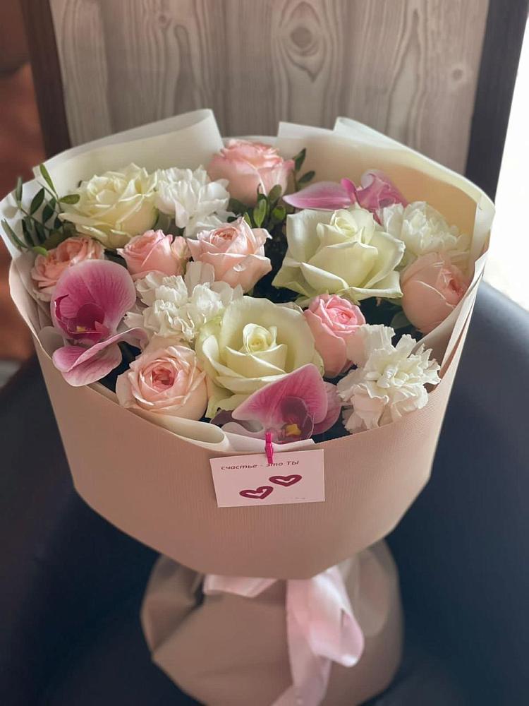 Букет цветов из: Орхидеи, Розы и Гвоздики в Белице