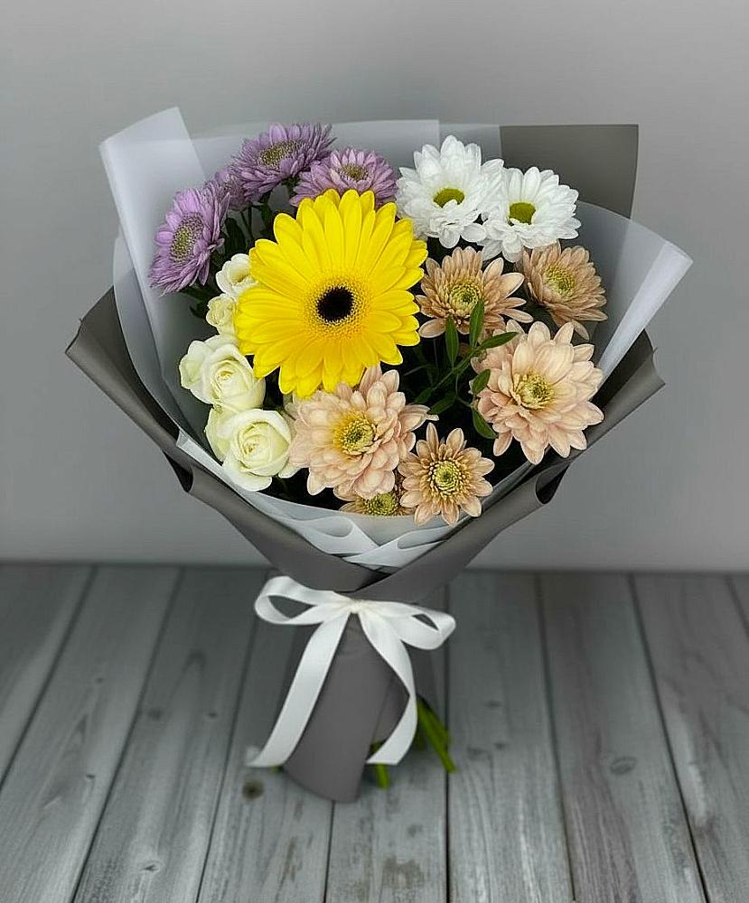 Букет цветов из: Розы, Герберы и Хризантемы в Белице