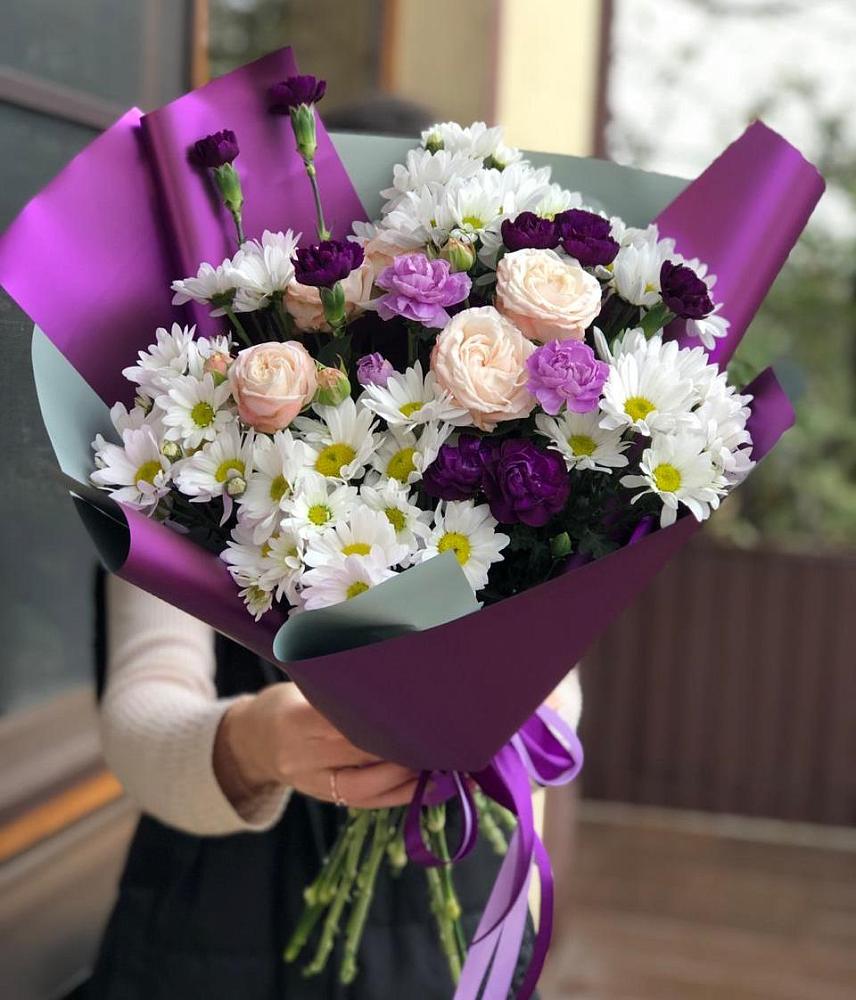 Букет цветов из: Хризантемы, Гвоздики и Розы в Белице