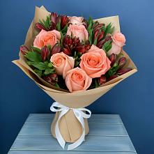 Букет цветов из:  Розы и Альстромерии в Белице