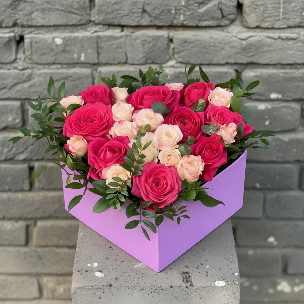 Цветочная композиция из Розы в коробке в Белице