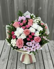 Букет цветов из:  Альстромерии, Гвоздики, Розы и Хризантемы в Белице