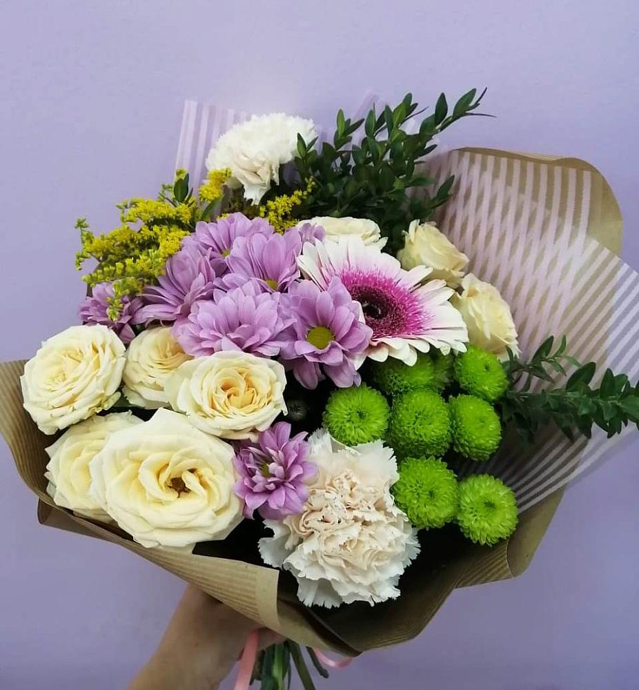 Букет цветов из: Хризантемы, Розы, Гвоздики и Герберы в Белице