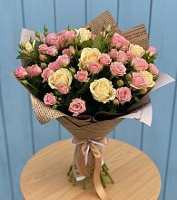 Букет цветов из:  Розы в Белице