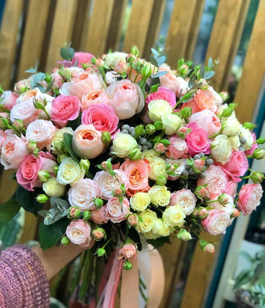 Букет цветов из: Розы в Белице