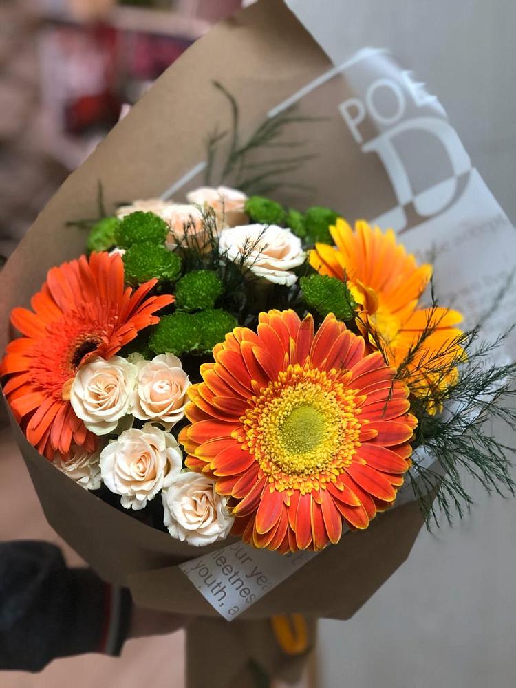 Букет цветов из: Герберы, Хризантемы и Розы в Белице